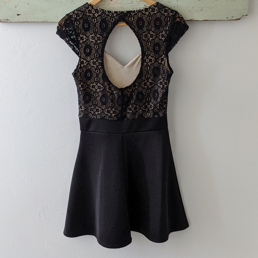 TRIXXI I Open-Backed Stretchy Black Lace A-Line Mini Dress, S - Picture 3 of 16